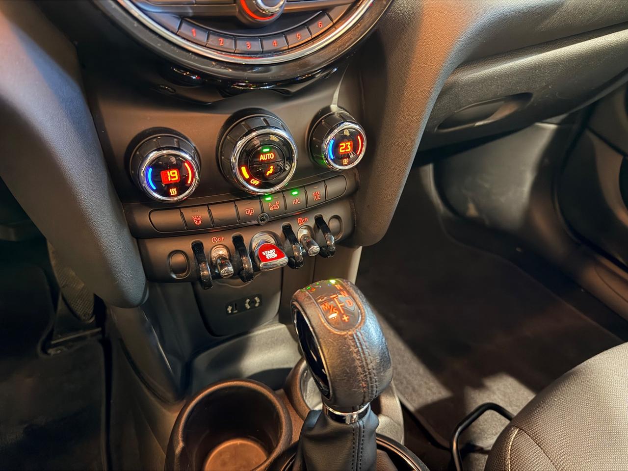 Mini 1.5 Cooper D 5 porte