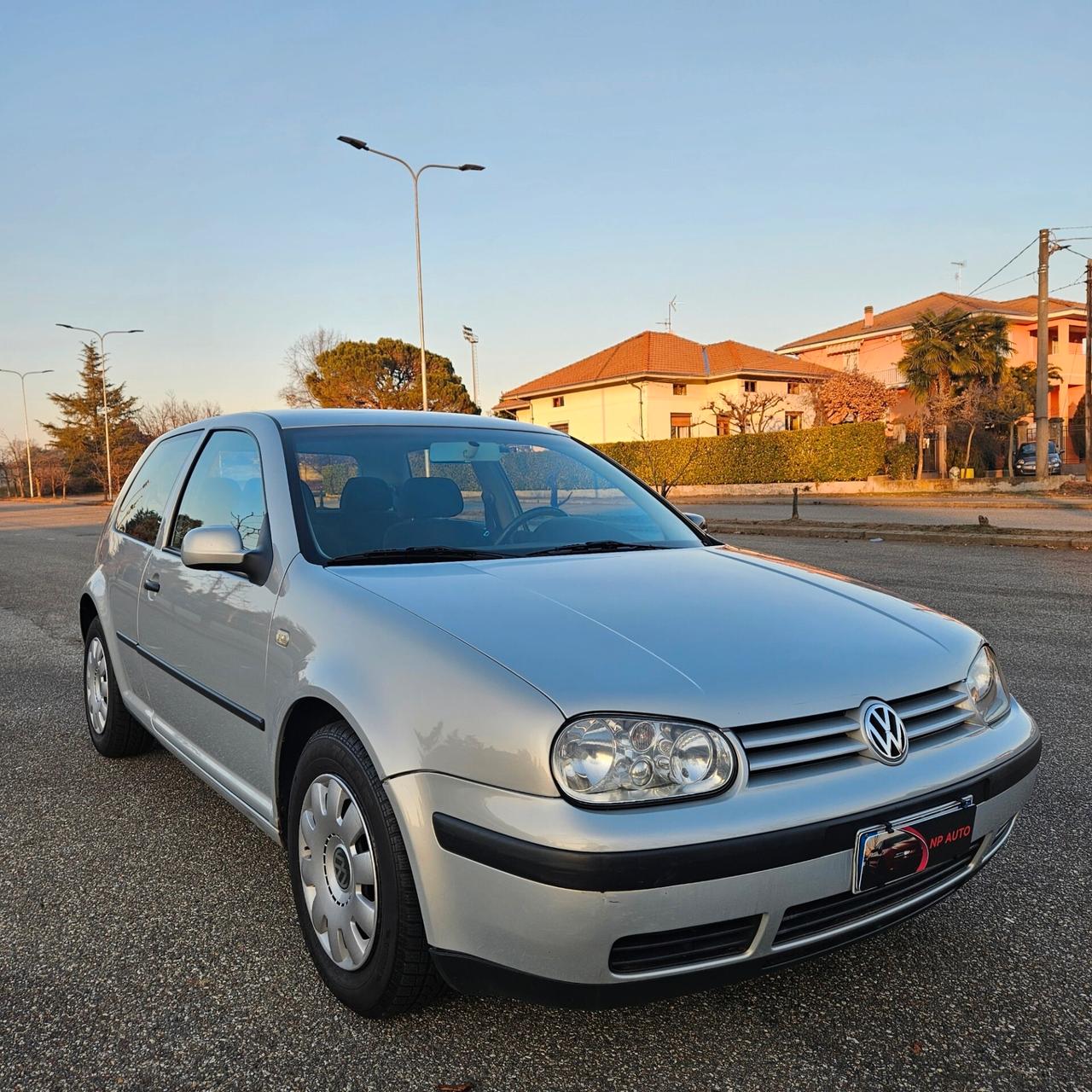 Volkswagen Golf 1.8 cat 3 porte Highline