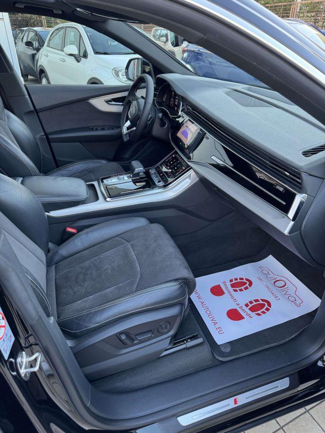 AUDI Q8 50 3.0 tdi S-line quattro Tetto cerchi 22
