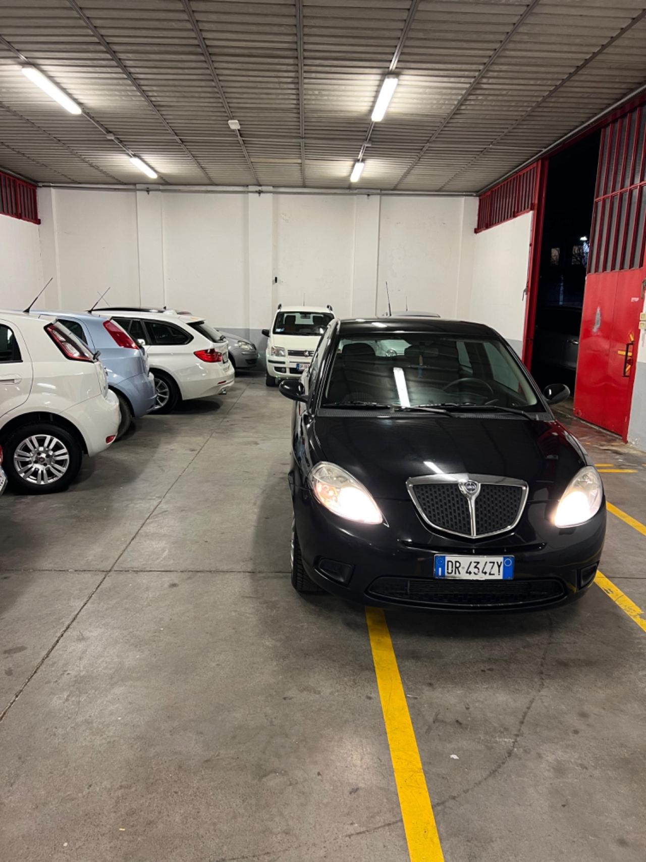 Lancia Ypsilon 1.2 Argento