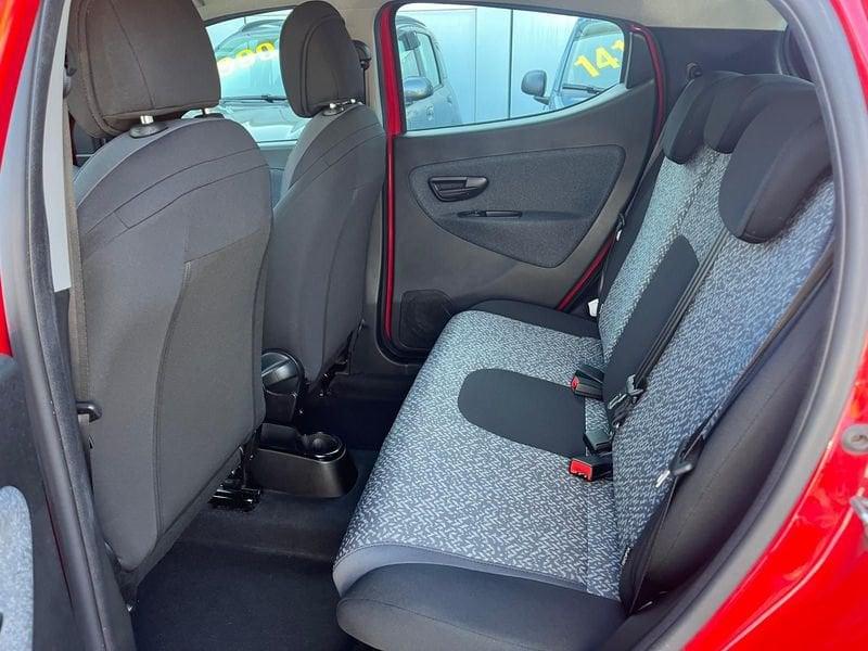 Lancia Ypsilon Ypsilon 1.2 69 CV 5 porte GPL Silver