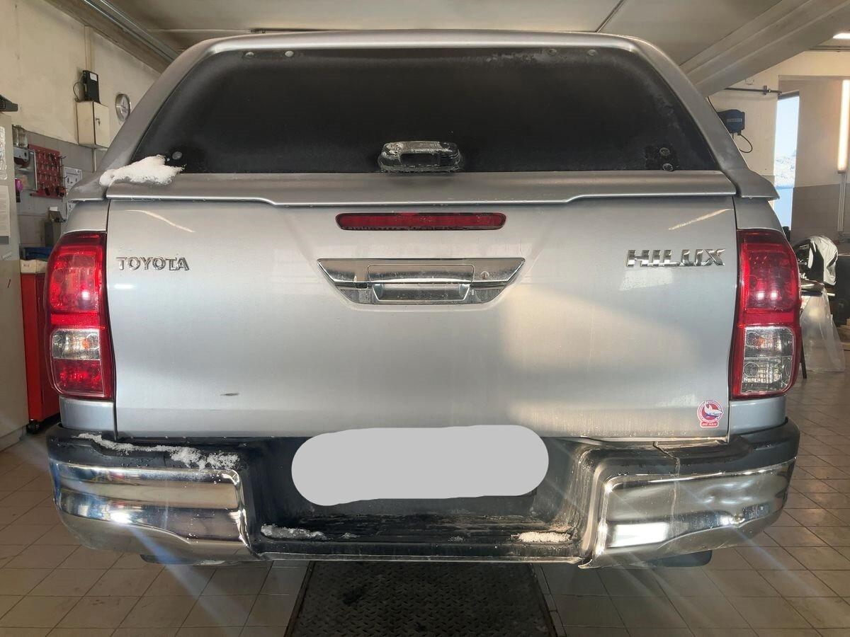 Toyota Hilux 2.4 D-4D 4WD 2 porte Extra Cab Comfort