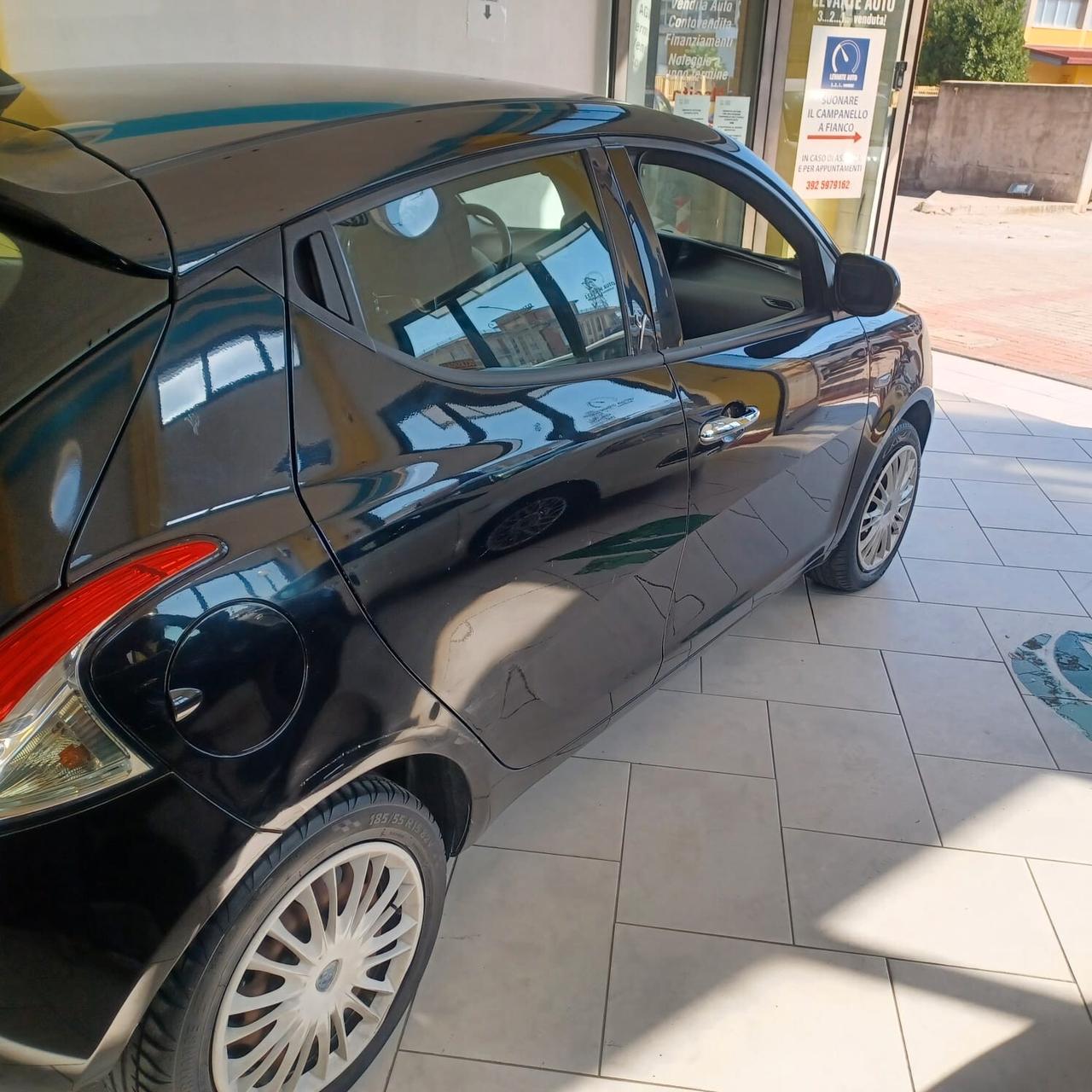 OTTIMA YPSILON 1.2 PER NEOPATENTATI