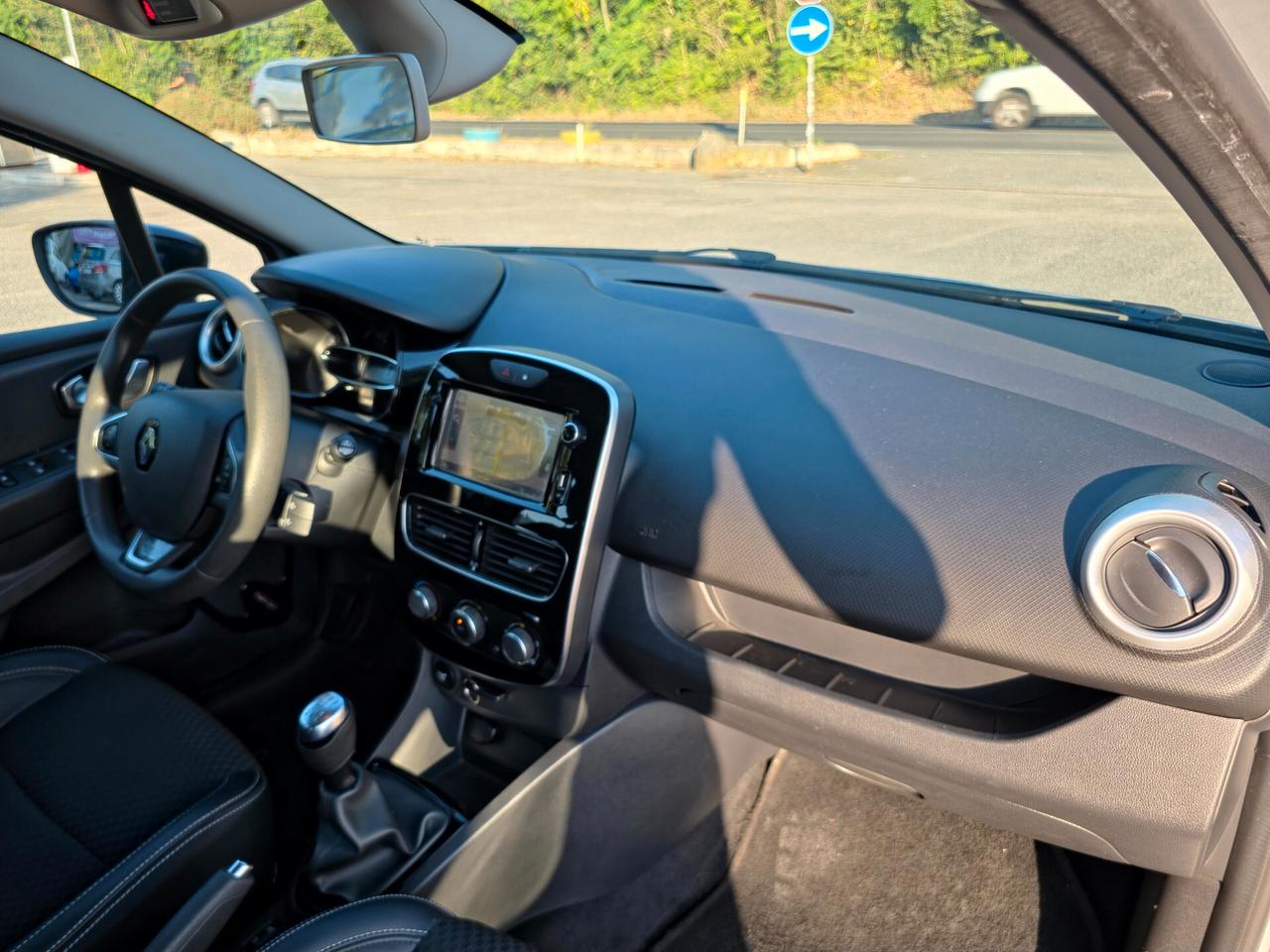 Renault Clio dCi 8V 75 CV 5 porte Duel2 CV-75 E6 Manuale NEO 2019