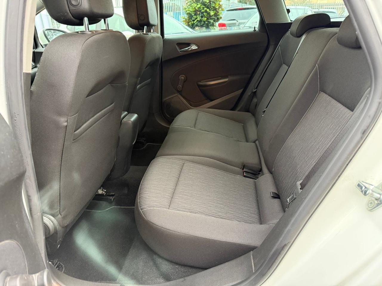 Opel Astra 1.7 CDTI 110CV 5 porte Business Autocarro