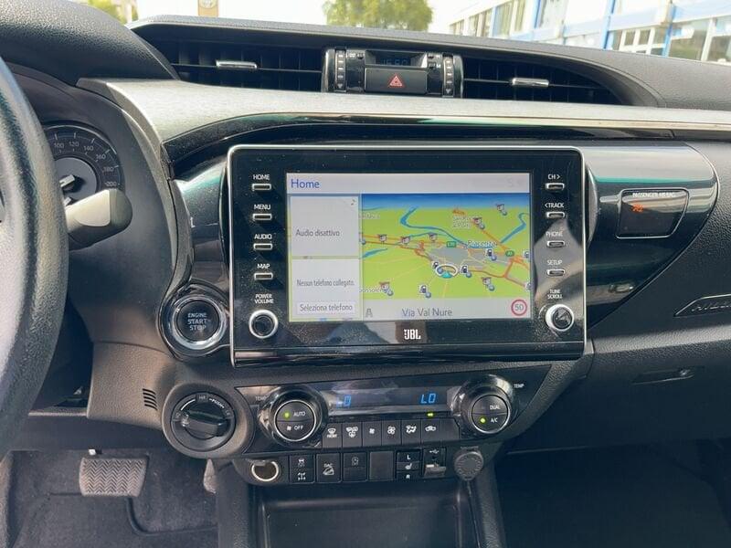 Toyota Hilux 2.4 D-4D A/T 4WD 4 porte Double Cab Invincible IVA ESPOSTA COMPRESA