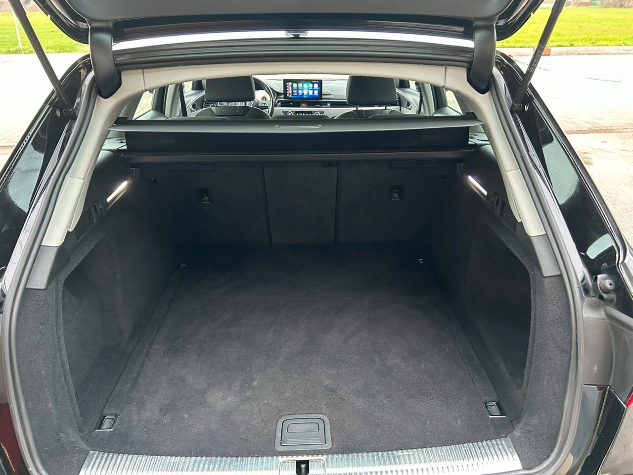 AUDI A4 Avant 30 2.0TDI 136CV S-Tronic Business Mhev