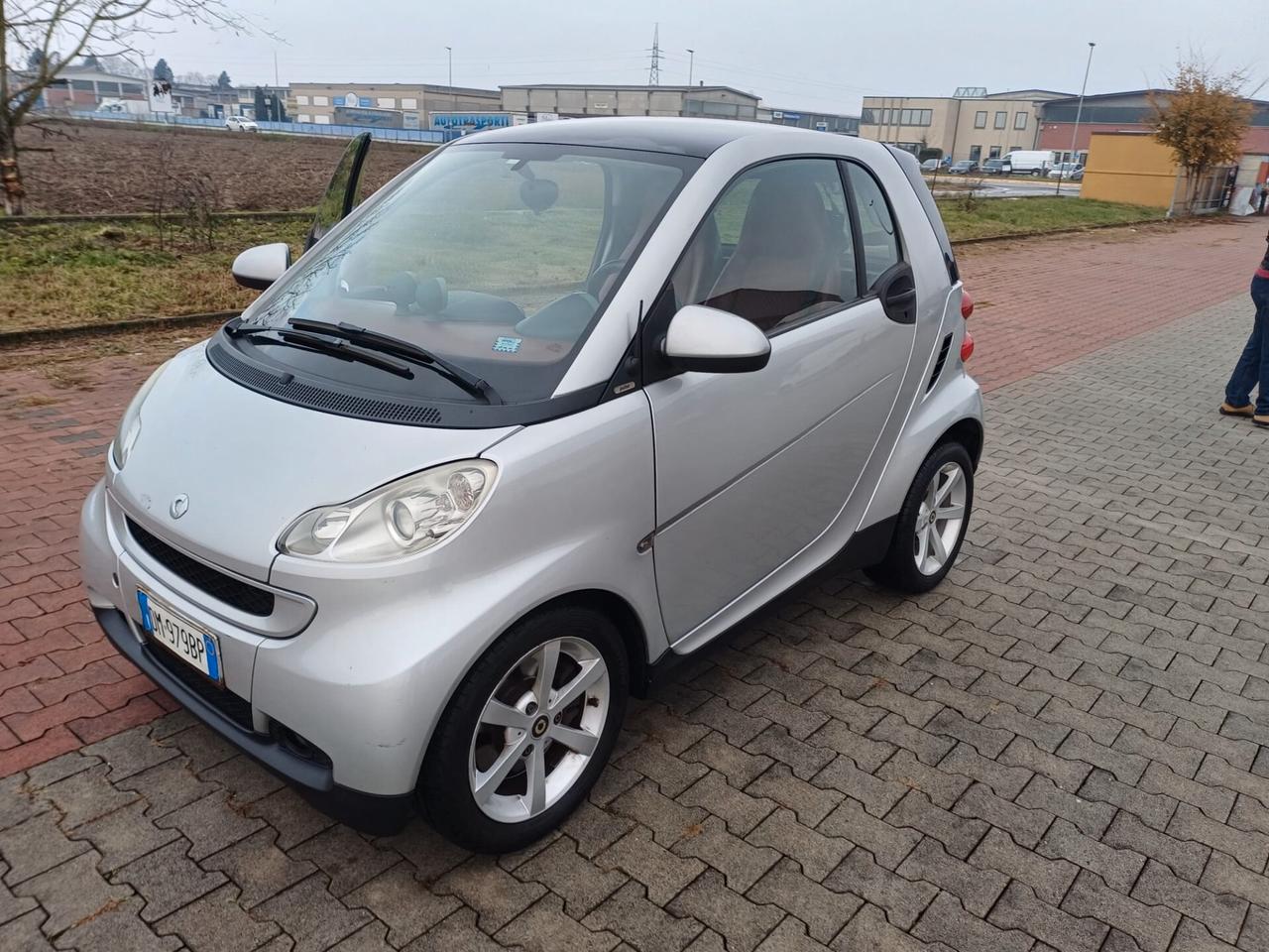 Smart ForTwo 1000 52 kW coupe limited two