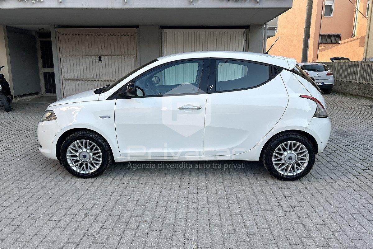 LANCIA Ypsilon 1.2 69 CV 5 porte Gold