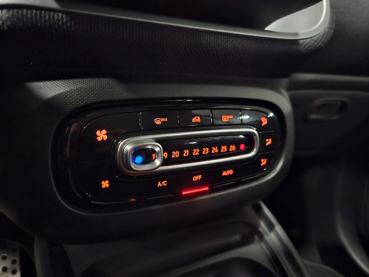 NUOVA SMART FORFOUR PASSION EDITION 0.9 TURBO BENZ 90CV AUTOMATIC