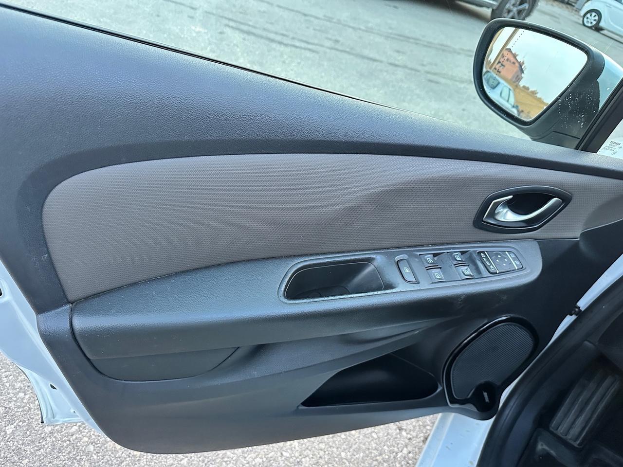 Renault Clio dCi 8V 90CV Start&Stop Euro 6B cambio automatico