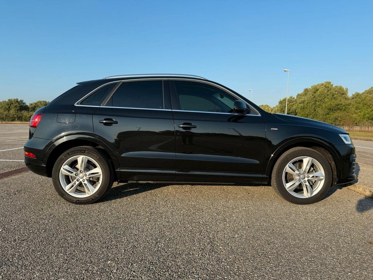 Audi Q3 2.0 TDI 150 CV quattro S tronic S line Edition
