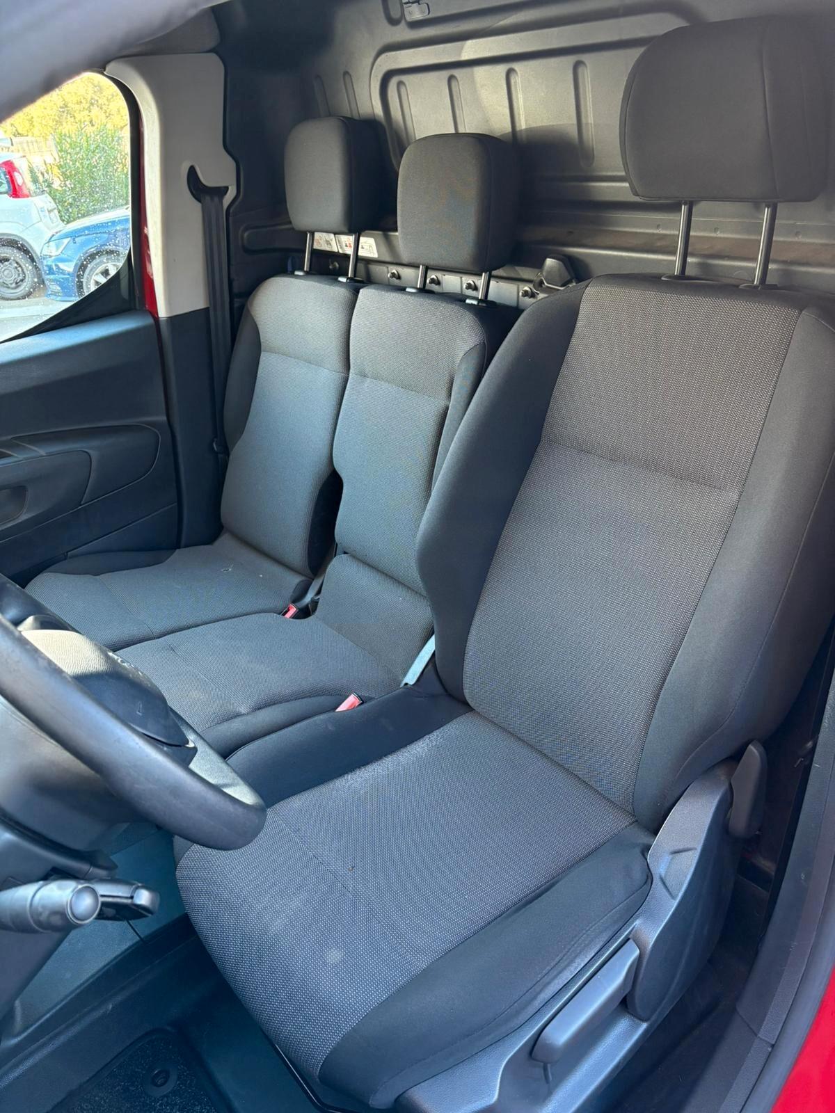 Peugeot Partner BlueHDi 100 S&S PC Furgone Pro