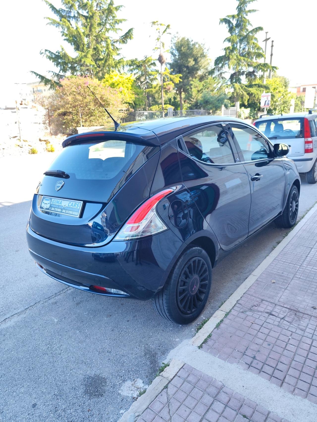 Lancia Ypsilon 1.2 69 CV 5 porte GPL Ecochic Gold
