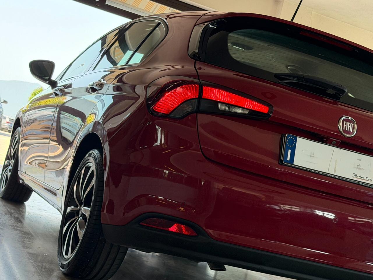 Fiat Tipo 1.6 M.JET 120 cv. 5 porte LOUNGE