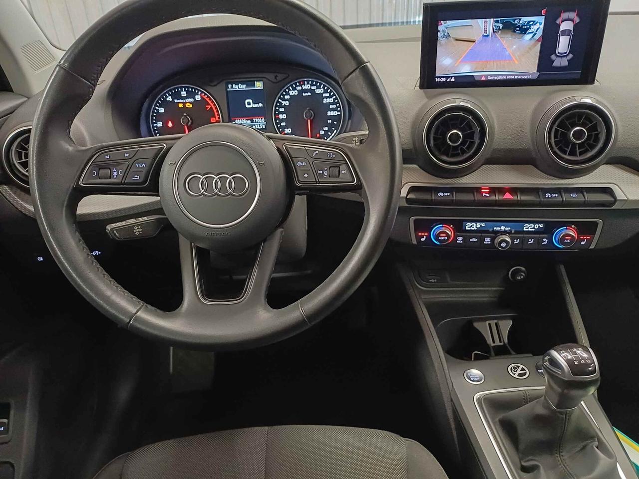 Audi Q2 30 TFSI Business Advanced