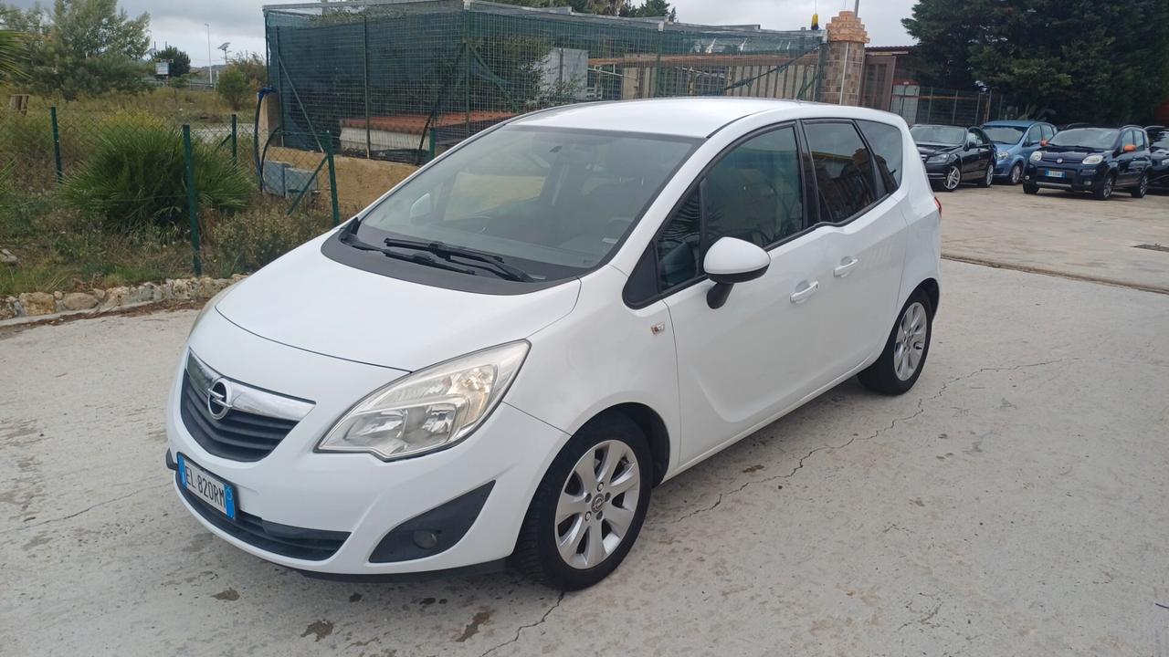 Opel Meriva 1.3 CDTI 95CV ecoFLEX Cosmo