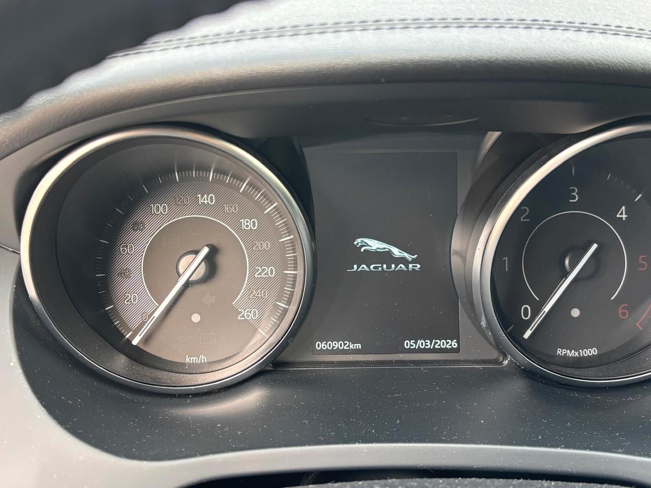 Jaguar E-Pace 2.0D I4 163 CV R-Dynamic SE