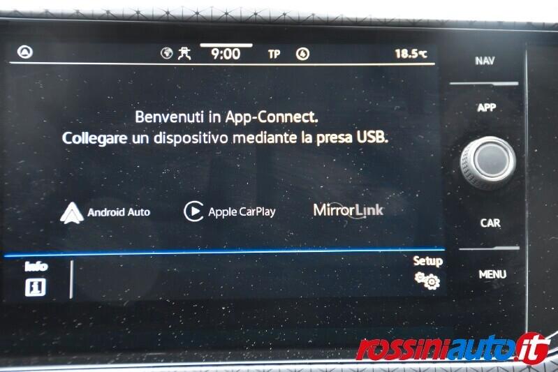 VOLKSWAGEN T-CROSS 1.0 TSI 110 CV ADVANCED + REARVIEW TECH PACK