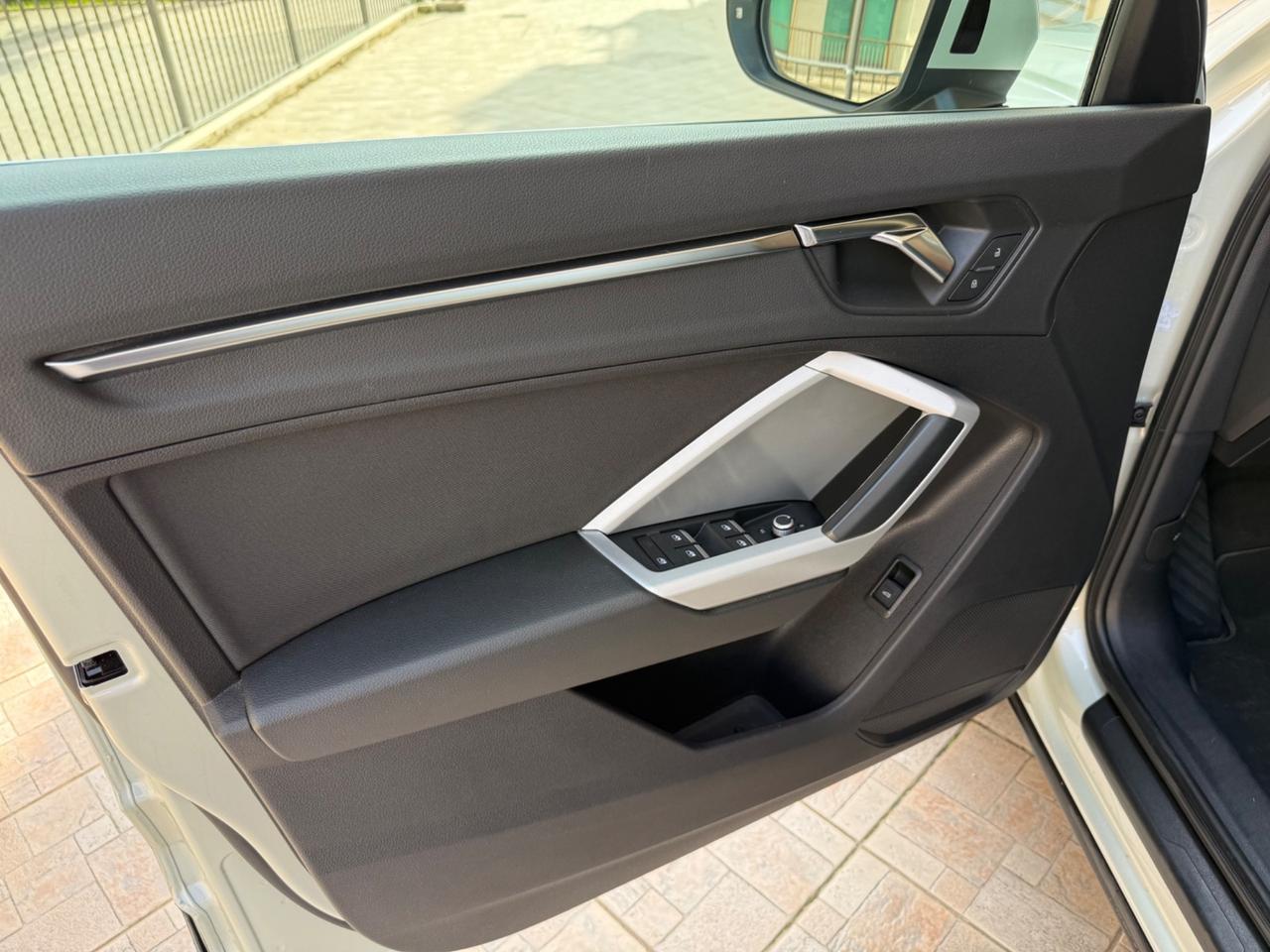 Audi Q3 SPB 35 TDI S tronic Business Plus