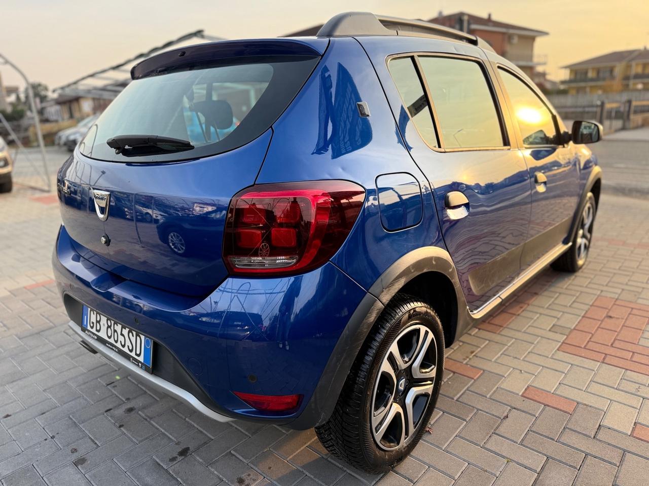 Dacia Sandero Stepway 1.0 TCe 100CV ECO-G 15th Anniversary
