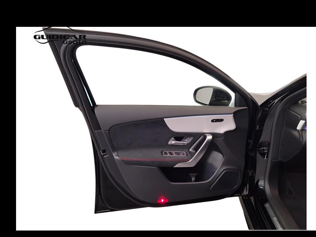 Mercedes-Benz Classe A - W177 2023 - A 180 d AMG Line Advanced Plus auto