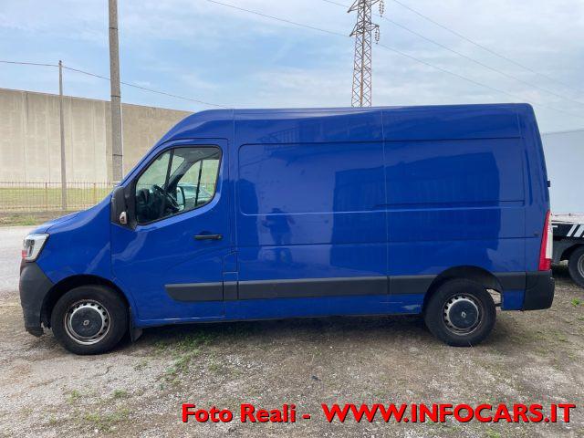 RENAULT Master T33 2.3 dCi 135 CV PASSO MEDIO