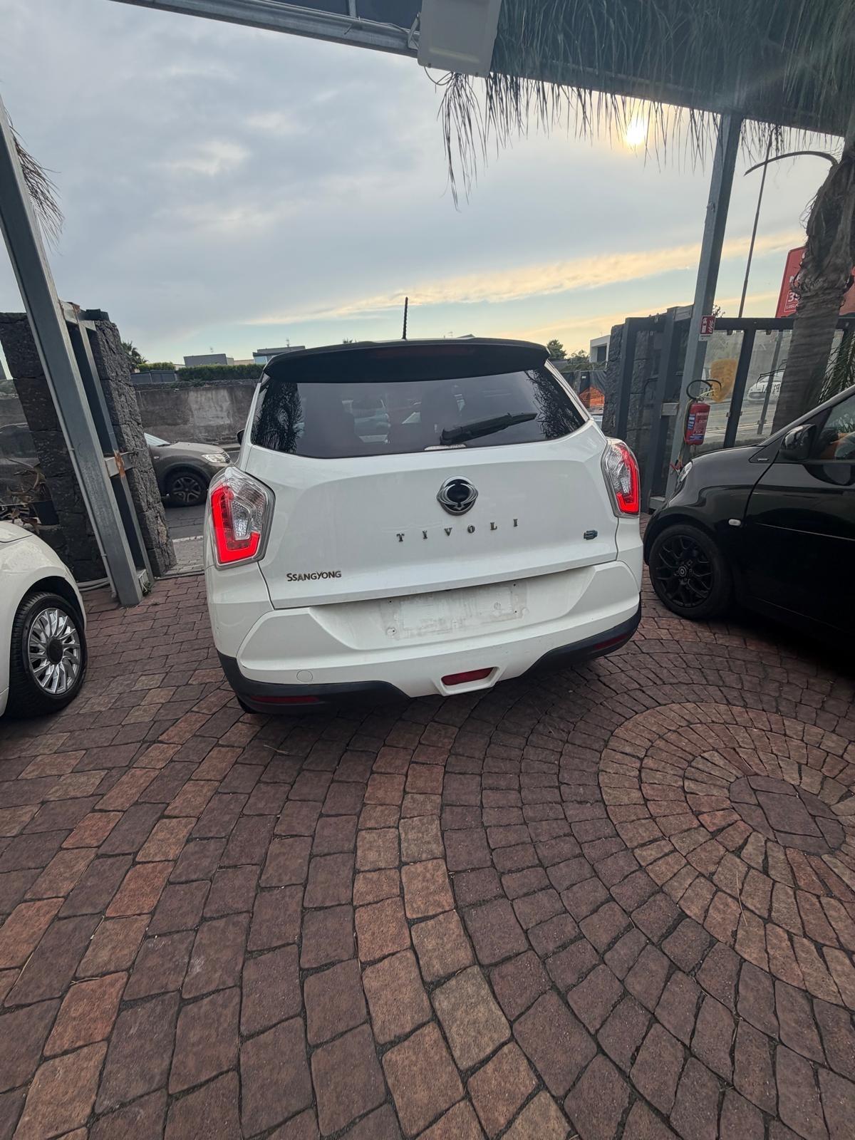 Ssangyong Tivoli 1.6d 2WD Be Visual Hot Aebs PREZZO 5500