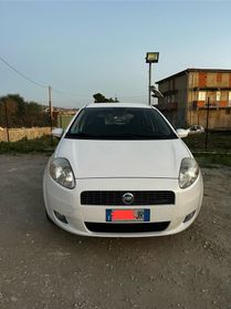 Fiat Grande Punto Grande Punto 1.3 MJT 75 CV con gancio traino