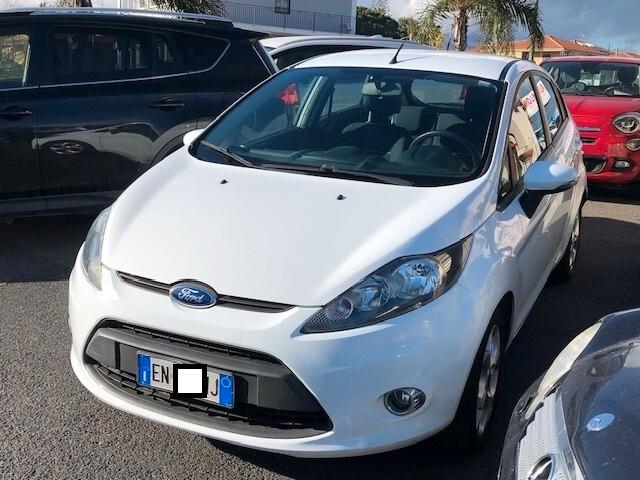 Ford Fiesta 1.4 TDCi 70CV 5 porte Titanium - 2013