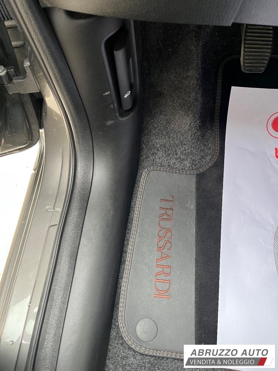 FIAT Panda 1.0 Hybrid Trussardi