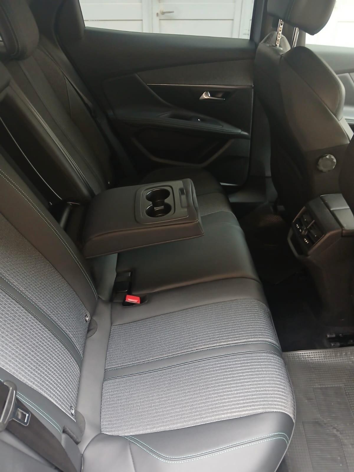 Peugeot 3008 BlueHDi 130 S&S EAT8 Allure Pack