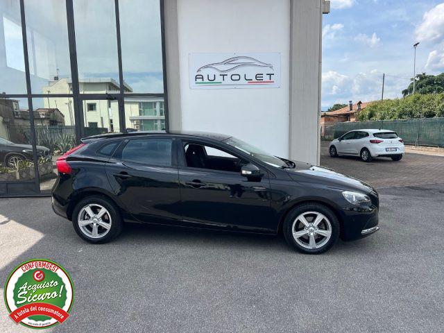 VOLVO V40 D2 'eco' Momentum - PER NEOPATENTATO --