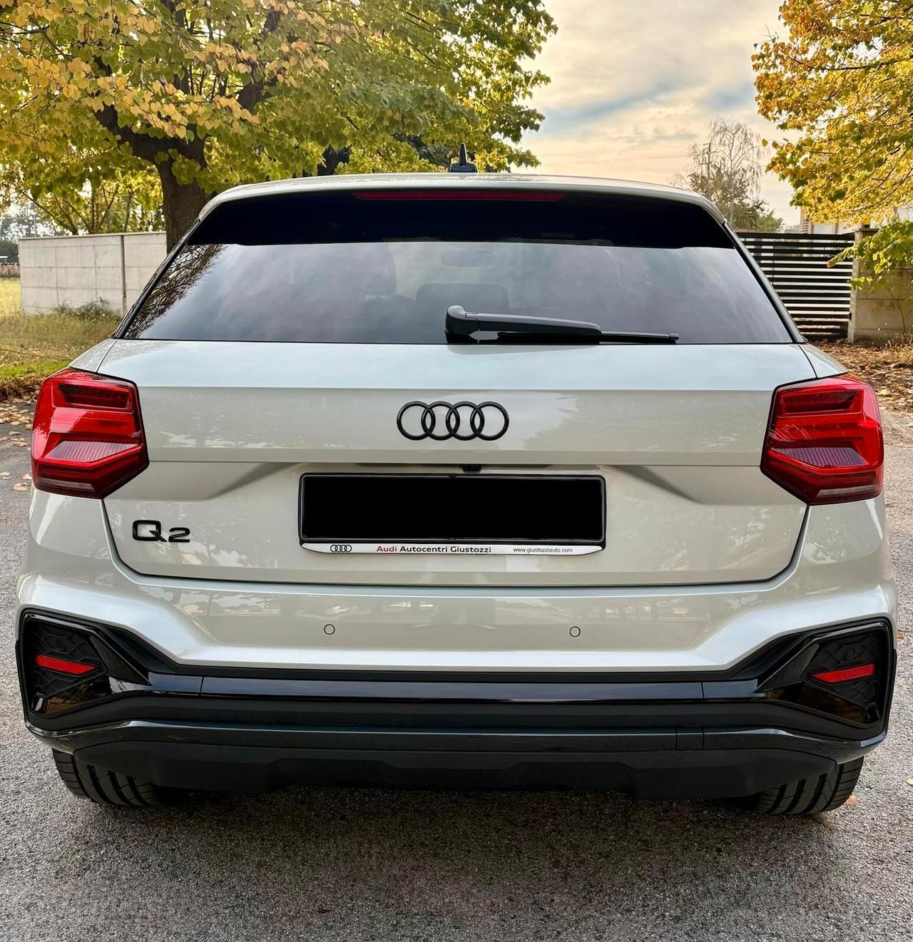 Audi Q2 35 TDI S-tronic S-line Identity Black