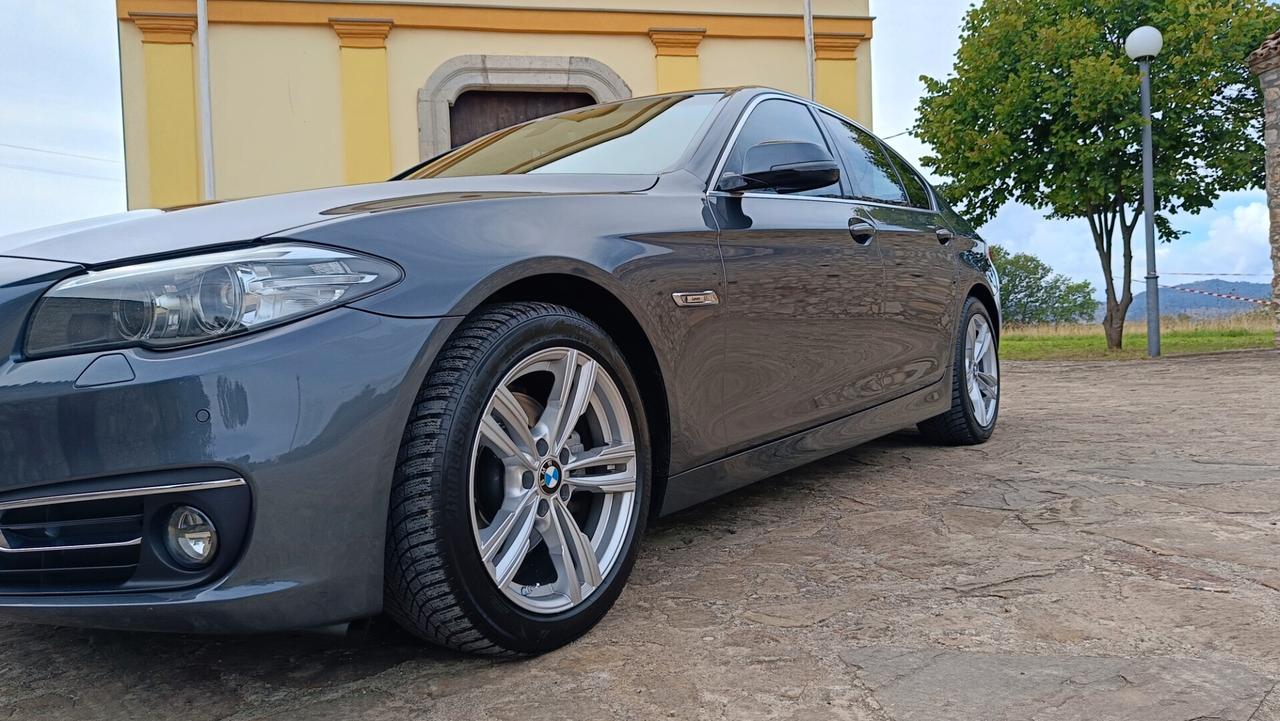 Bmw 520 520d xDrive Luxury