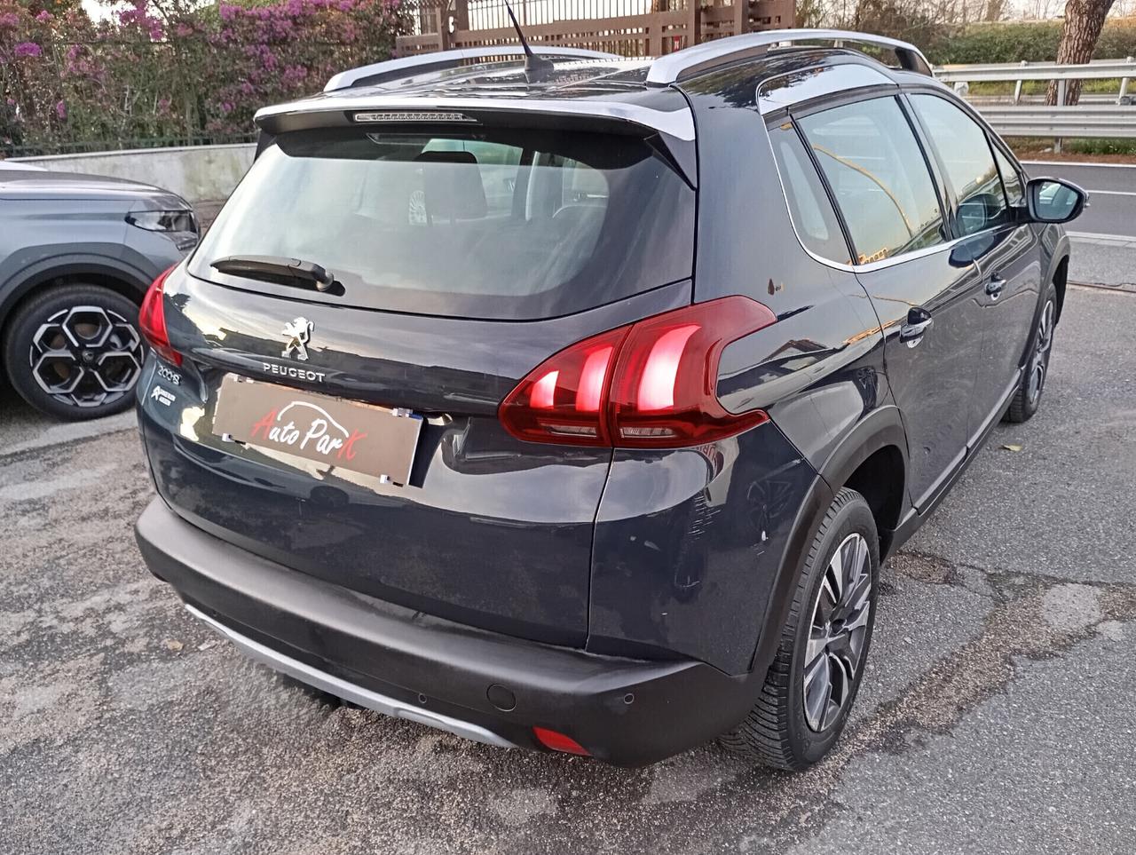 Peugeot 2008 1.2 PureTech Turbo 110CV Allure