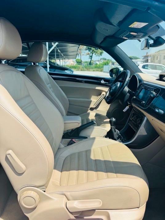 Volkswagen Maggiolino Cabrio 2.0 TDI DSG Design BlueMotion Technology