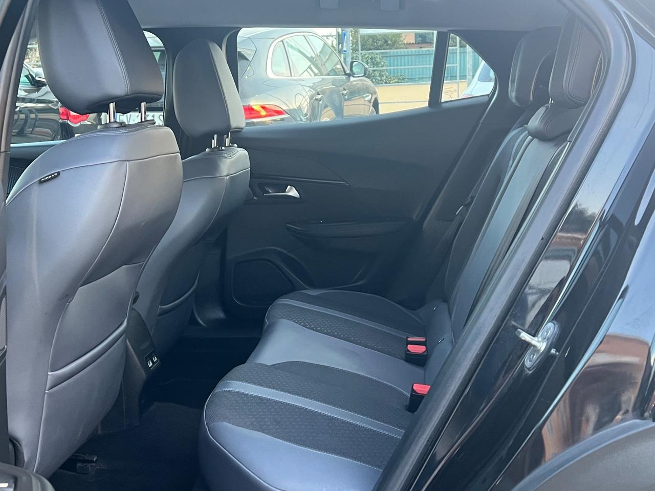 Peugeot 2008 PureTech 100 S&S Allure