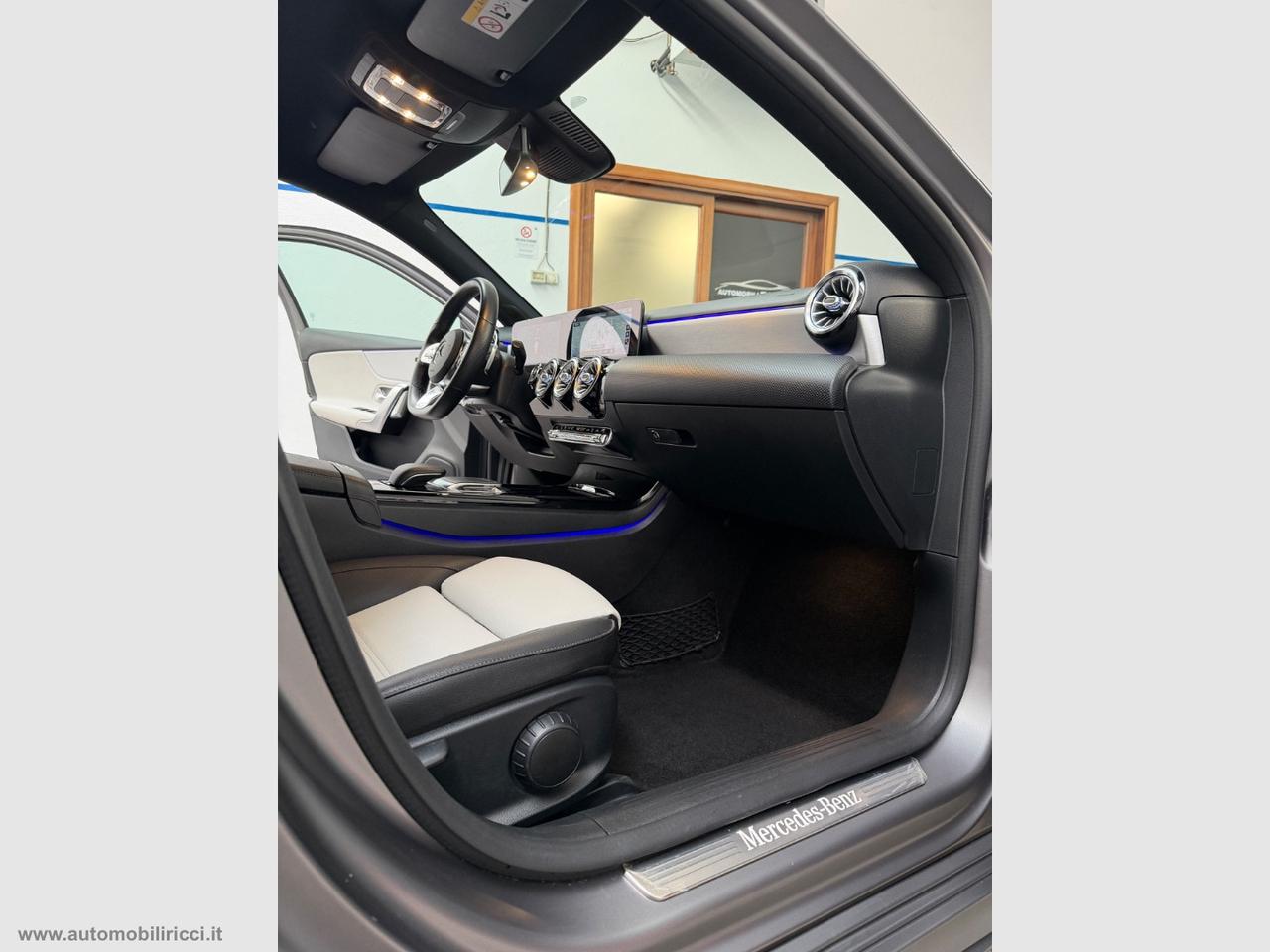 MERCEDES-BENZ A 250 Automatic Premium 59.000KM