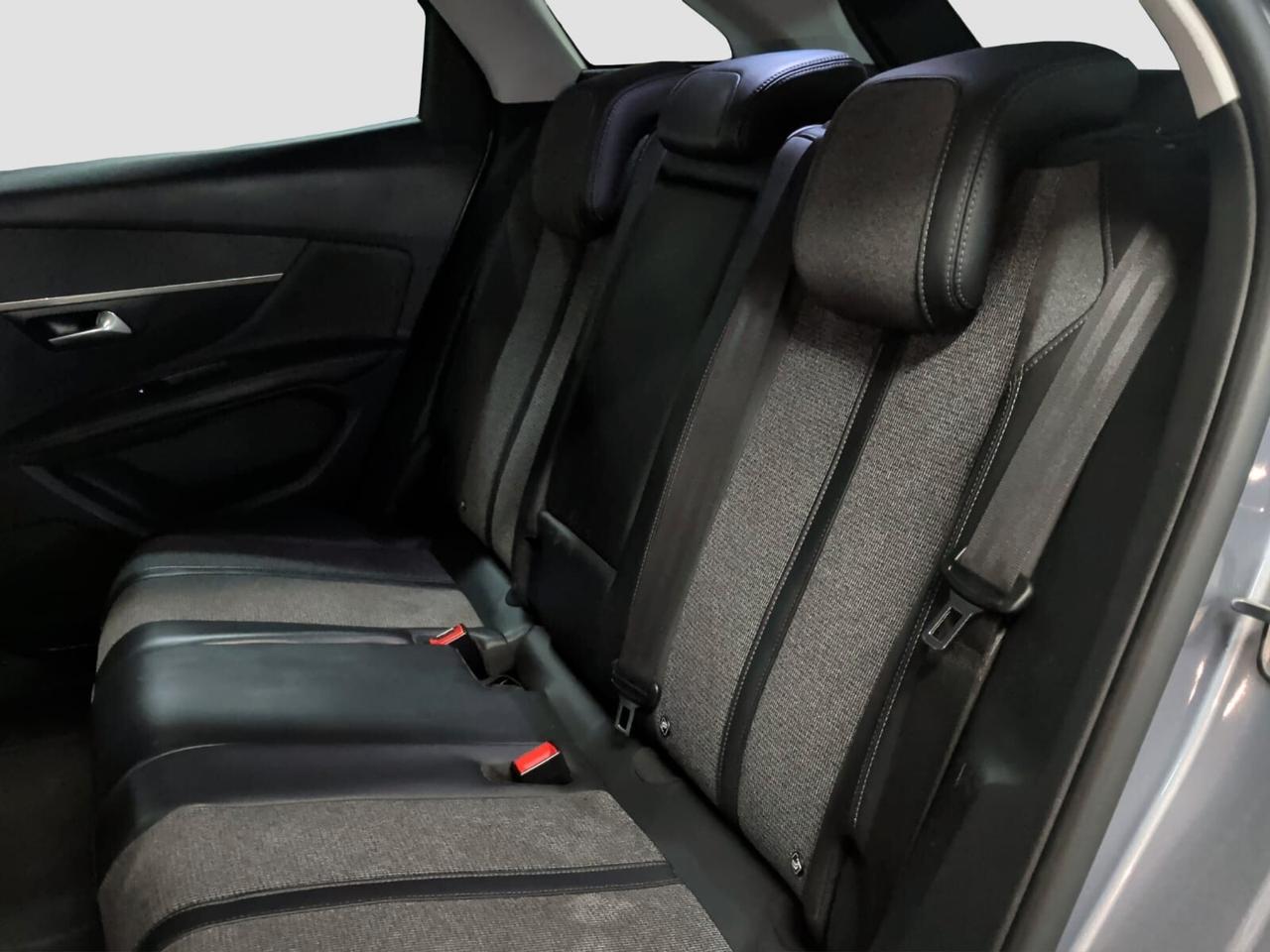 Peugeot 3008 BlueHDi 120 S&S Allure 2018