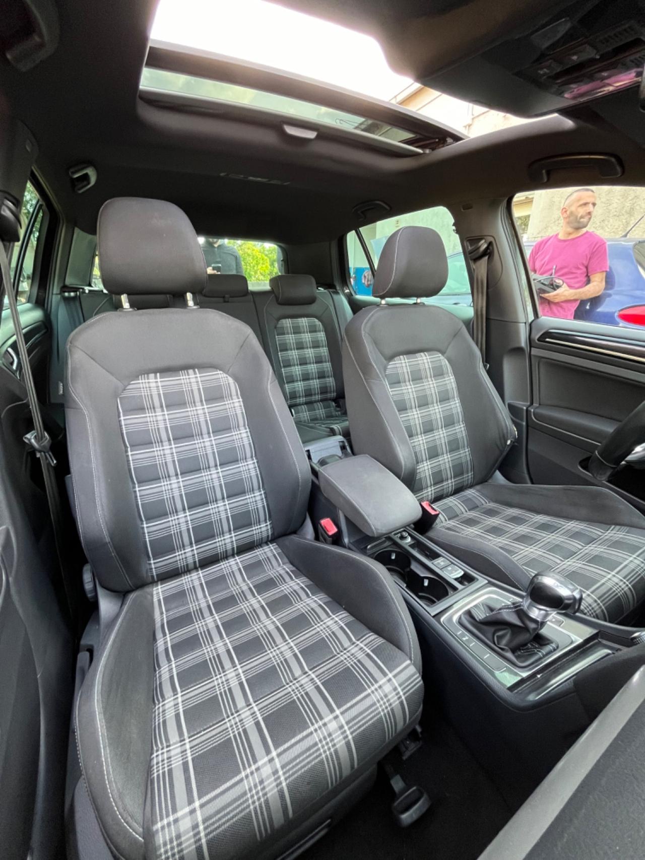 Volkswagen Golf GTD 2.0 TDI DSG 5p. BlueMotion Technology