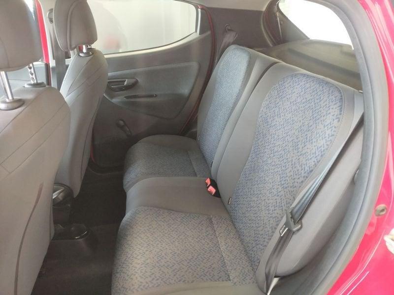 Lancia Ypsilon Ypsilon 1.0 FireFly 5 porte S&S Hybrid Silver