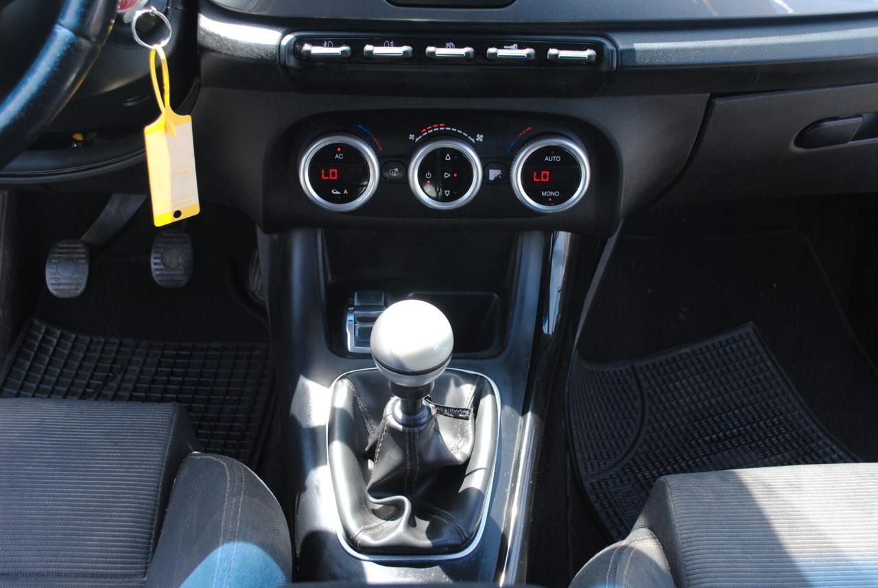 ALFA ROMEO GIULIETTA 1.4 T 120 CV OK NEOPATENTATI