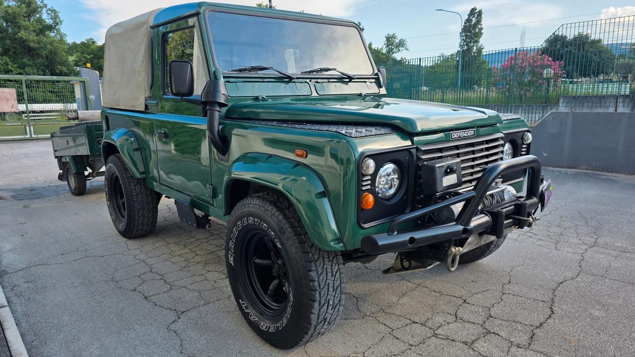 Land Rover Defender td5 pick up preparato omologato