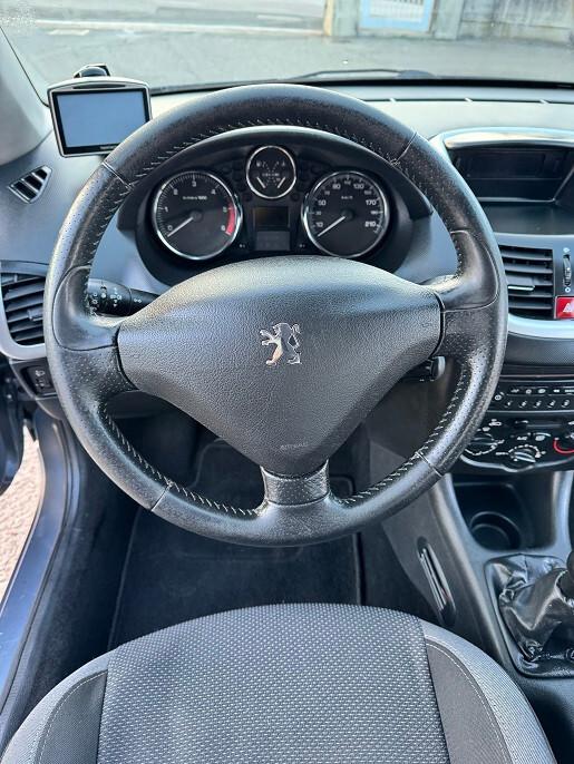 Peugeot 207 2011 1.4 16V Diesel