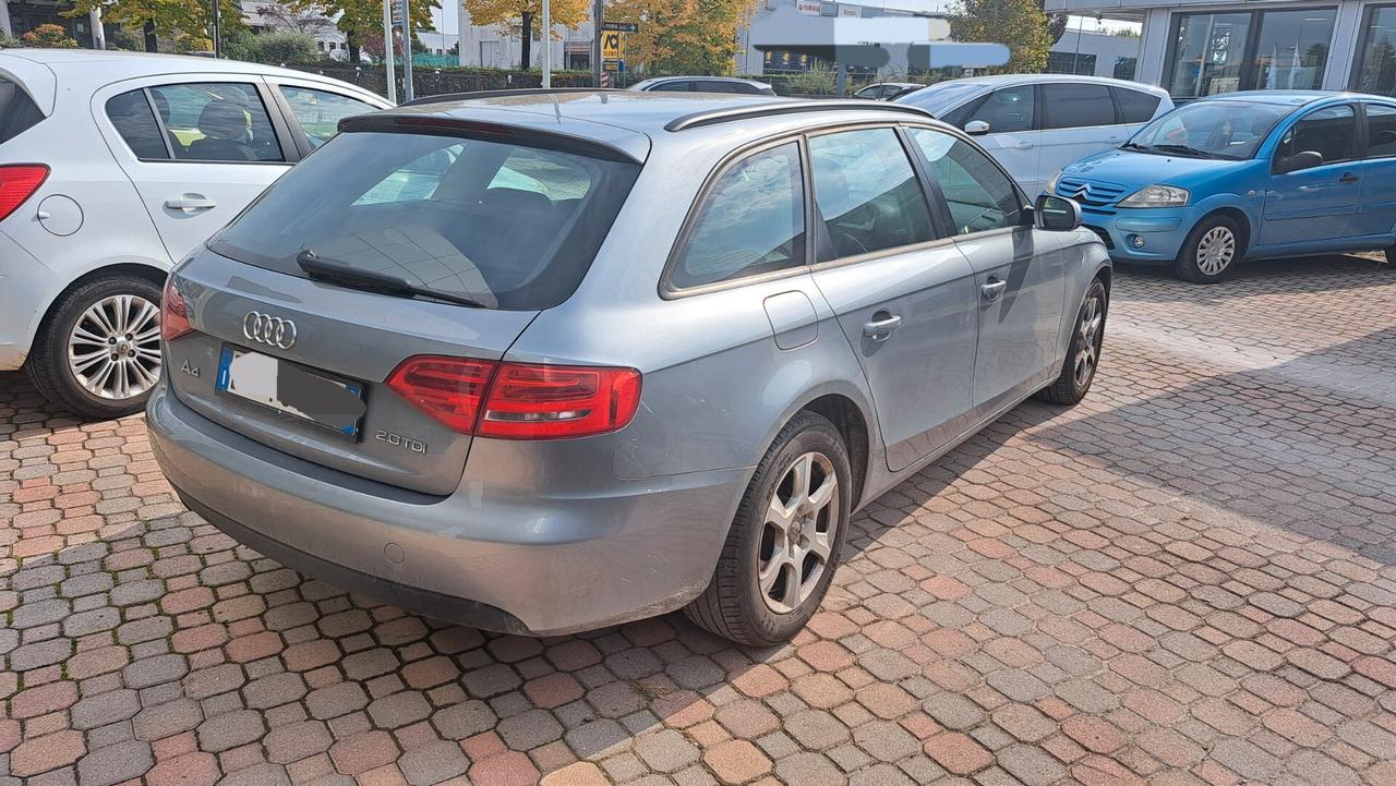 Audi A4 Avant 2.0 TDI 143CV F.AP. mult. Ambiente