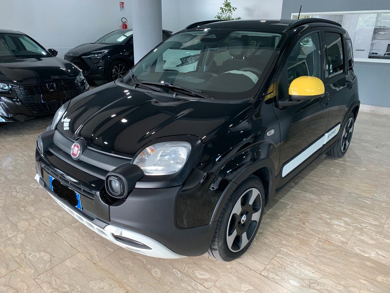 Fiat Panda 1.0 FireFly S&S Hybrid Pandina Cross 5 P.ti