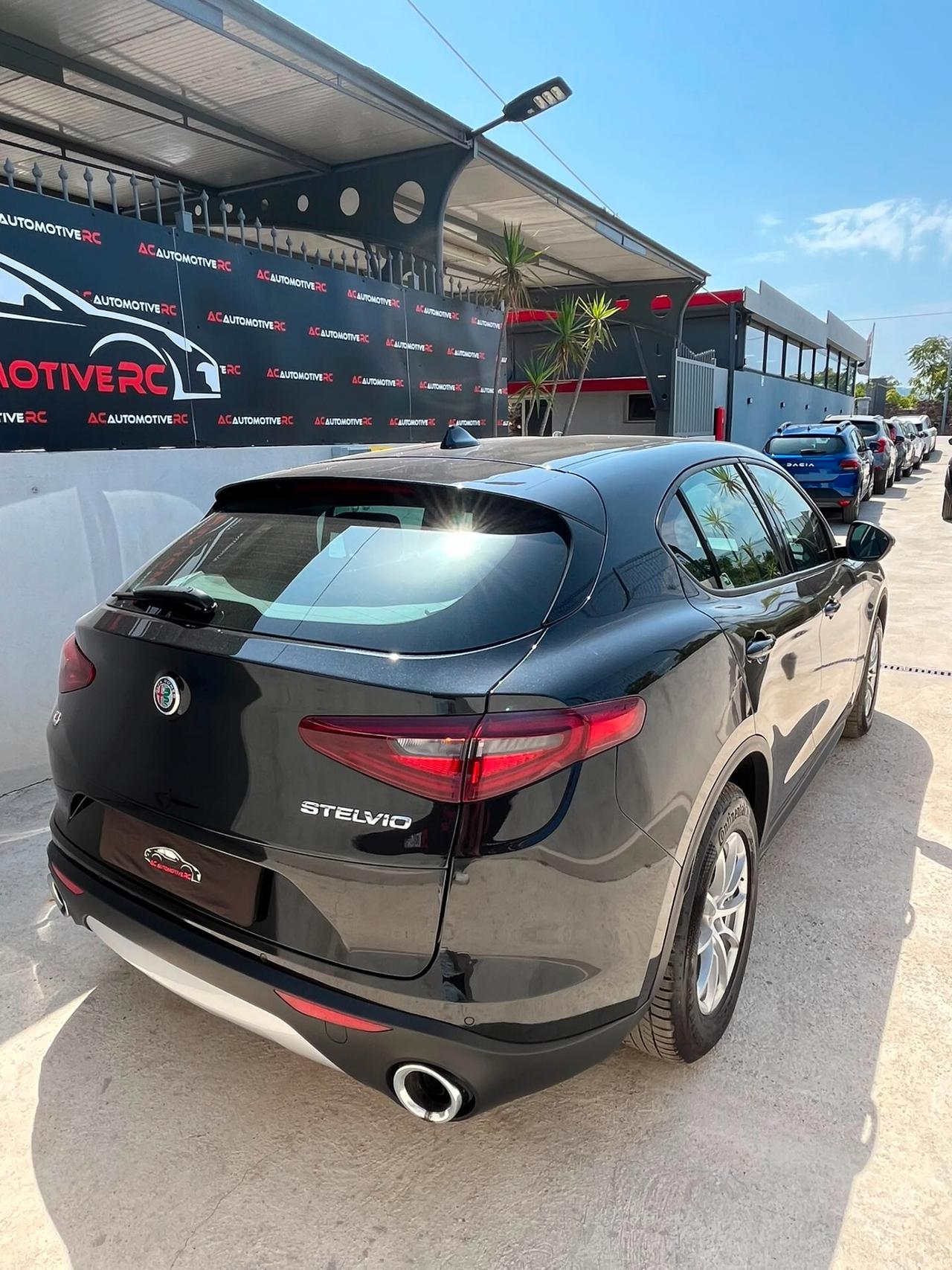 Alfa Romeo Stelvio 2.2 Turbodiesel 190 CV AT8 Q4 Business