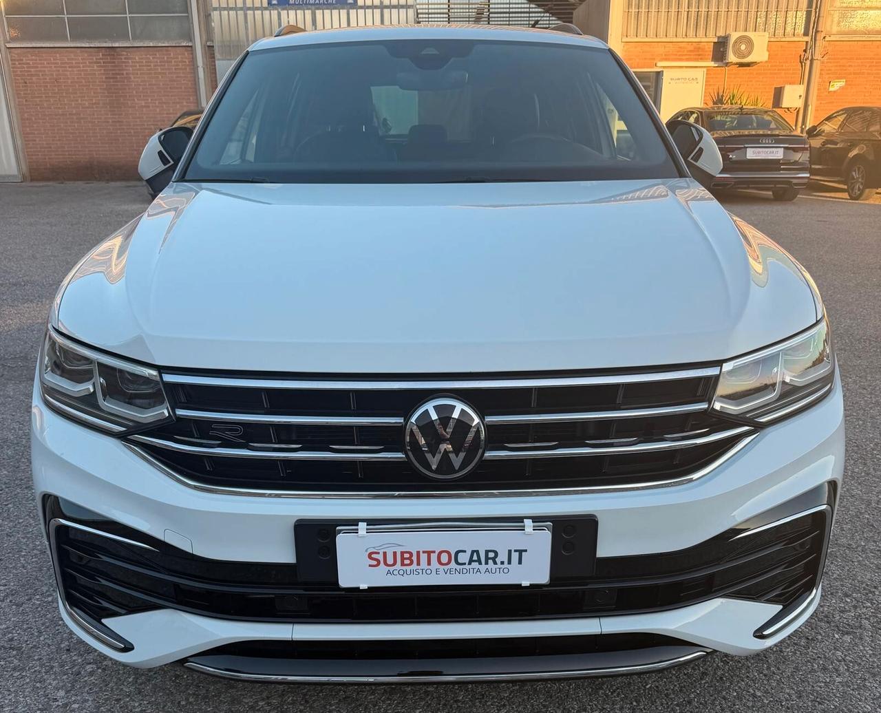 Volkswagen Tiguan 2.0 TDI 200 CV SCR DSG 4MOTION R-Line