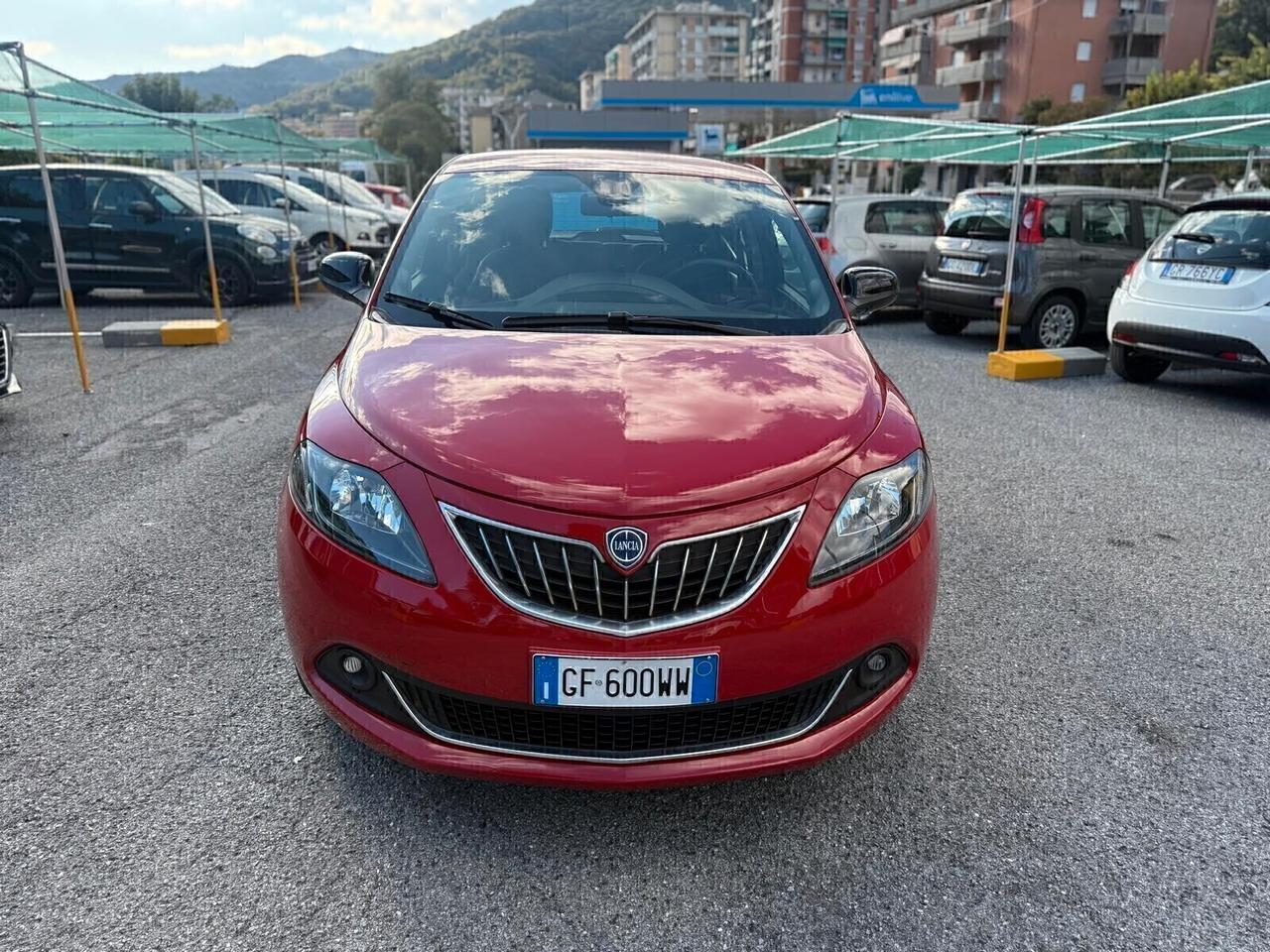 Lancia Ypsilon 1.0 FireFly 5 porte S&S Hybrid Ecochic Gold